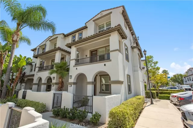 MLS: OC25152249 Condo For Sale