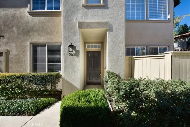 MLS: OC25152334 Condo For Sale