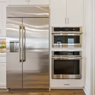 Photo #4: OC25152631 Listing