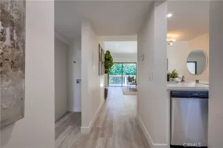 Photo #4: OC25153107 Listing 