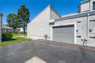 Photo #5: OC25153287 Listing