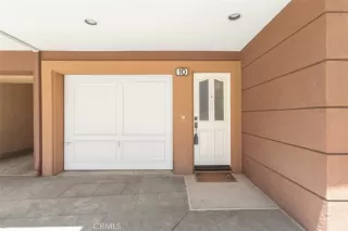 Photo #2: OC25153357 Listing 