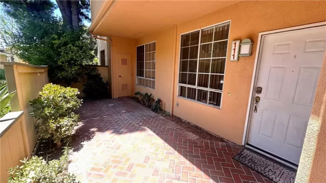 MLS: OC25153949 Condo For Sale