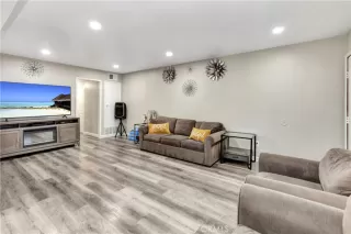 Photo #3: OC25153956 Listing 