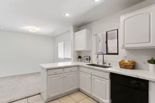 Photo #4: OC25154067 Listing 