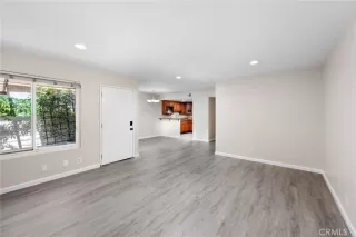 Photo #5: OC25154079 Listing