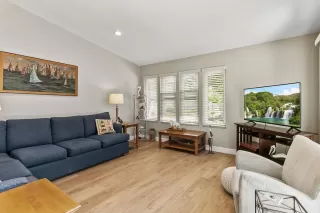 Photo #5: OC25154104 Listing 