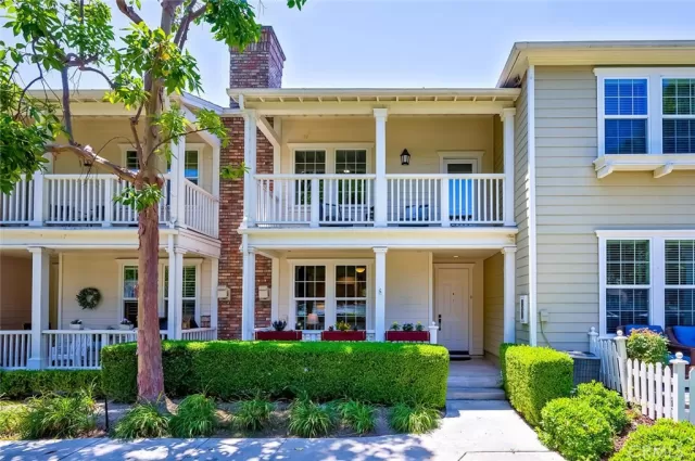 MLS: OC25154173 Condo For Sale