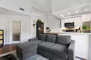 Photo #5: OC25154294 Listing 