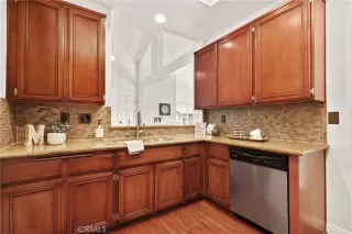 Photo #6: OC25154363 Listing