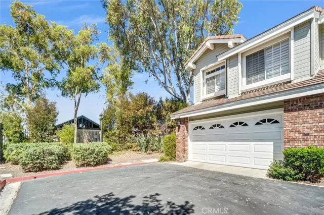 MLS: OC25154444 Condo For Sale