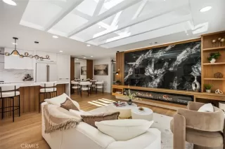 Photo #3: OC25154564 Listing 