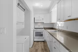 Photo #4: OC25154586 Listing