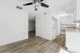 Photo #5: OC25154586 Listing