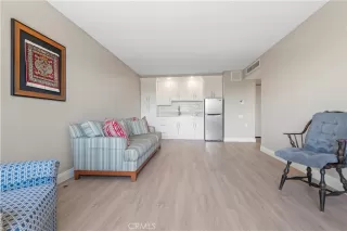 Photo #4: OC25154630 Listing 