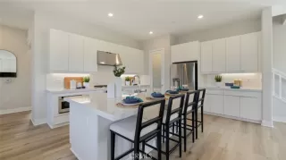 Photo #1: OC25154801 Listing