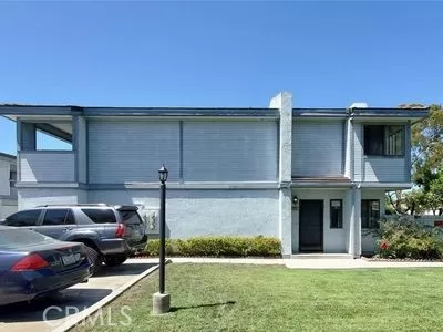 MLS: OC25154897 Condo For Sale