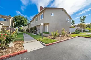 Photo #3: OC25155525 Listing 