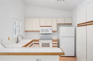 Photo #2: OC25155556 Listing 