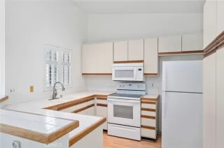 Photo #3: OC25155556 Listing 