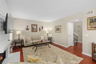 Photo #4: OC25155634 Listing 