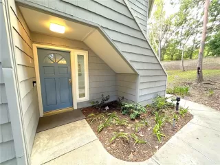 Photo #4: OC25155772 Listing