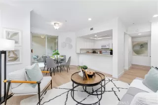 Photo #6: OC25156024 Listing