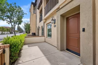 Photo #5: OC25156262 Listing 