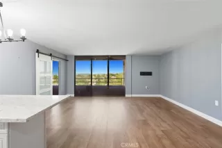 Photo #6: OC25156673 Listing 