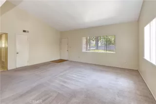 Photo #4: OC25156740 Listing