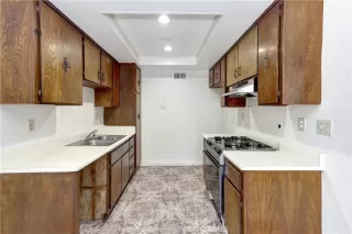 Photo #6: OC25156740 Listing