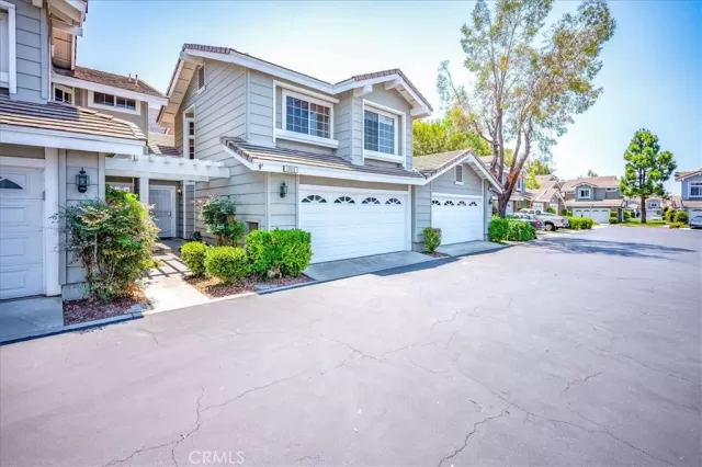 MLS: OC25157086 Condo For Sale