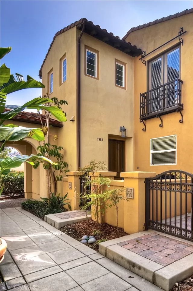 MLS: OC25157620 Condo For Sale