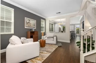 Photo #3: OC25157692 Listing