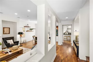 Photo #4: OC25157928 Listing