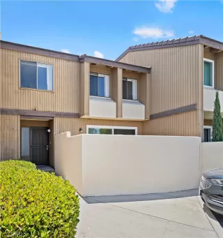 More Details about MLS # OC25158156 : 1381 S WALNUT STREET 2607