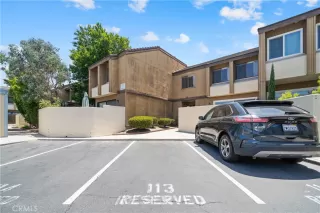 Photo #4: OC25158156 Listing 