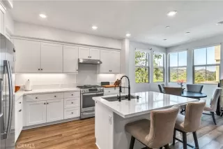 Photo #5: OC25158380 Listing 