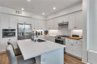 Photo #6: OC25158380 Listing 