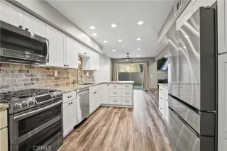 Photo #5: OC25158399 Listing 