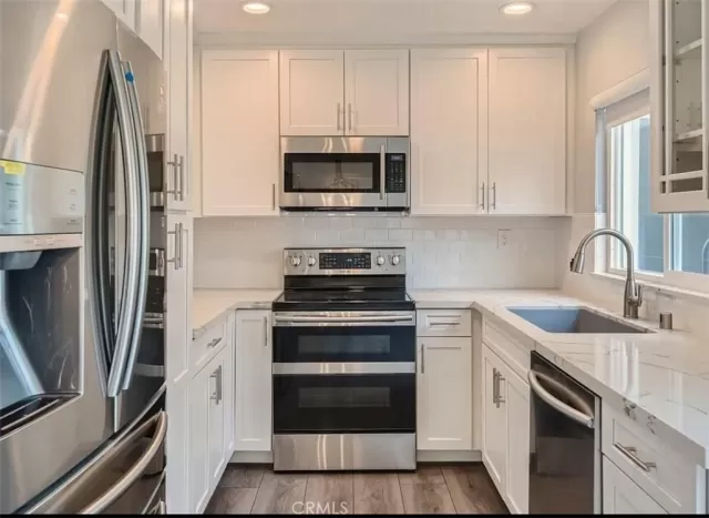 MLS: OC25158615 Condo For Sale