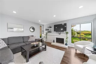 Photo #4: OC25158744 Listing 