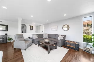 Photo #5: OC25158744 Listing 