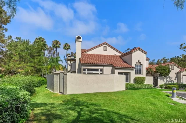 MLS: OC25159022 Condo For Sale