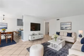 Photo #2: OC25159817 Listing 