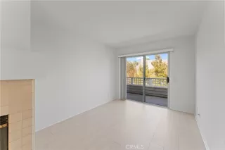 Photo #4: OC25160200 Listing 