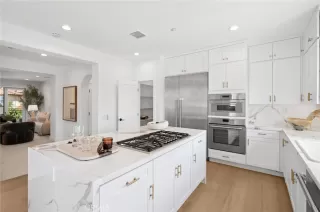 Photo #6: OC25160390 Listing 