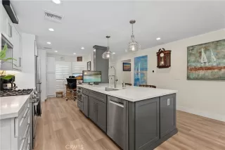 Photo #6: OC25160518 Listing 