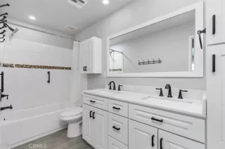 Photo #4: OC25160819 Listing 