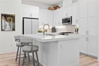 Photo #1: OC25160893 Listing 